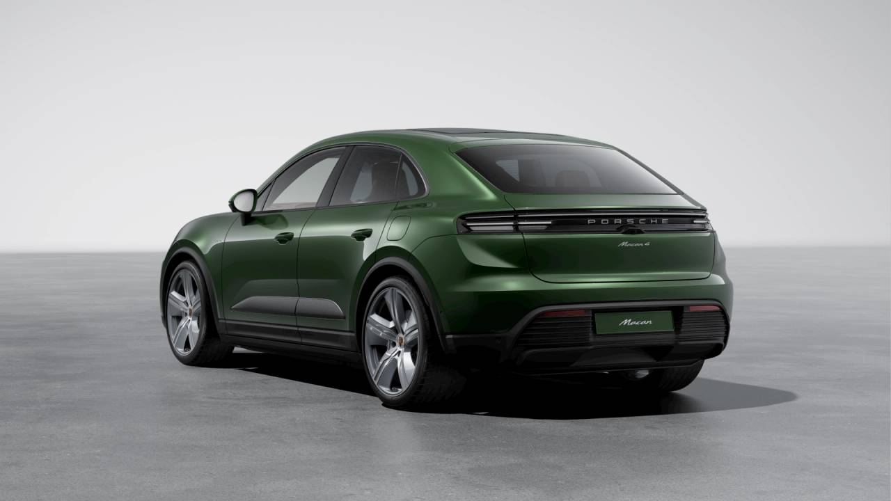 2026 Porsche Macan 4 Electric photo 3