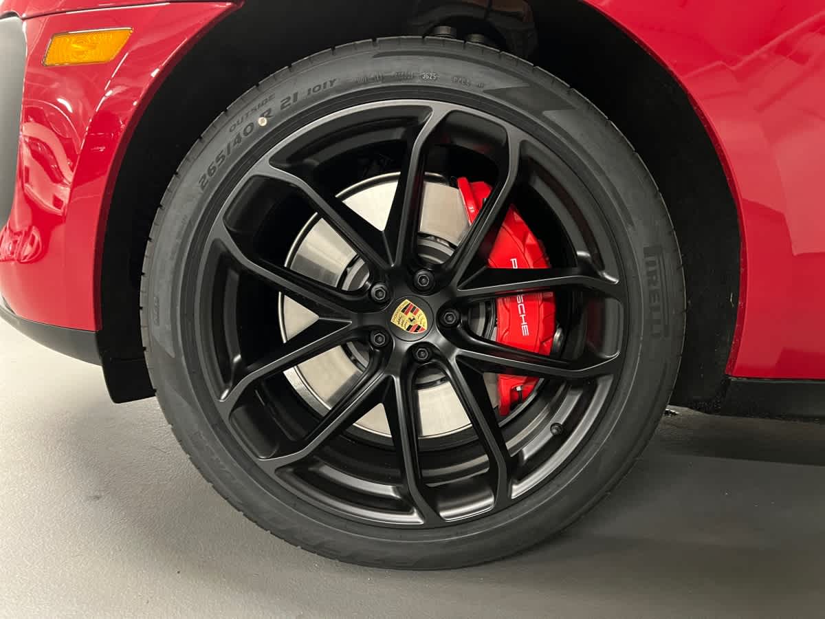 new 2026 Porsche Macan car