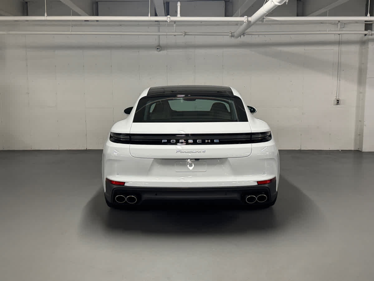 new 2026 Porsche Panamera car
