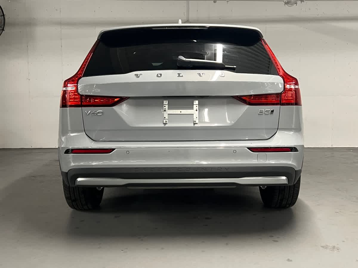 used 2025 Volvo V60 Cross Country car, priced at $37,997