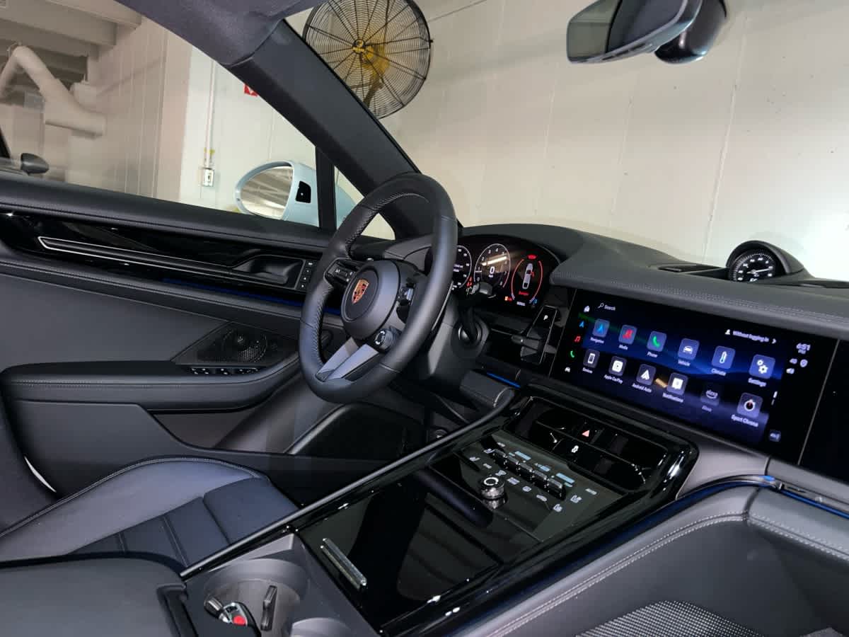 new 2026 Porsche Panamera car