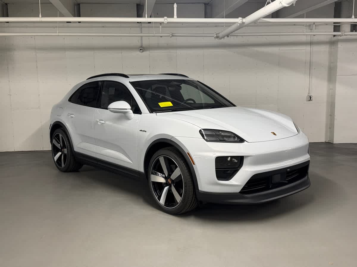 new 2026 Porsche Macan car