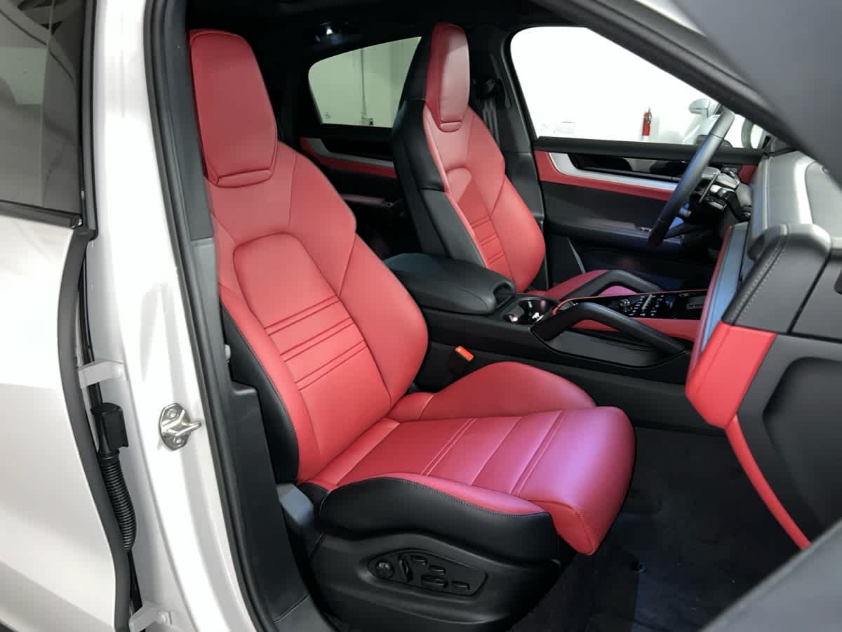 new 2026 Porsche Cayenne car