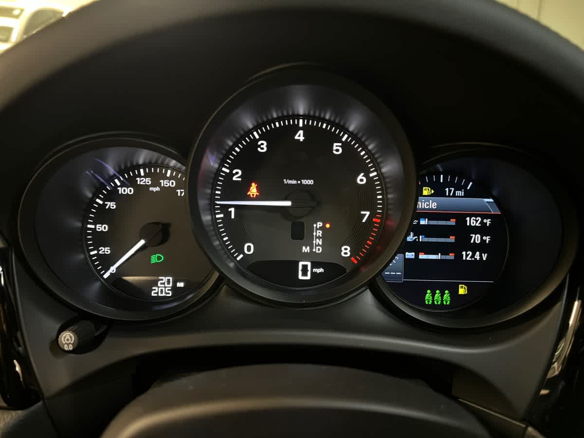 new 2026 Porsche Macan car