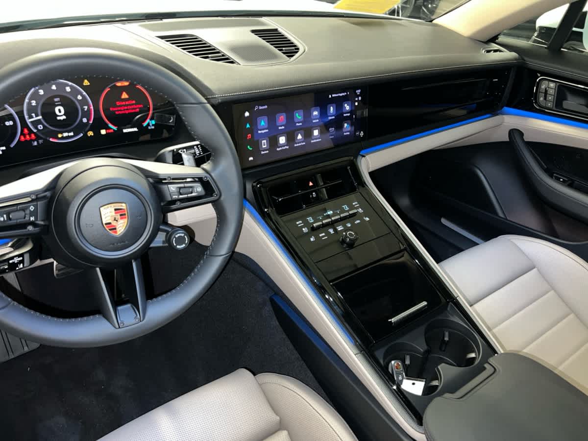 new 2026 Porsche Panamera car