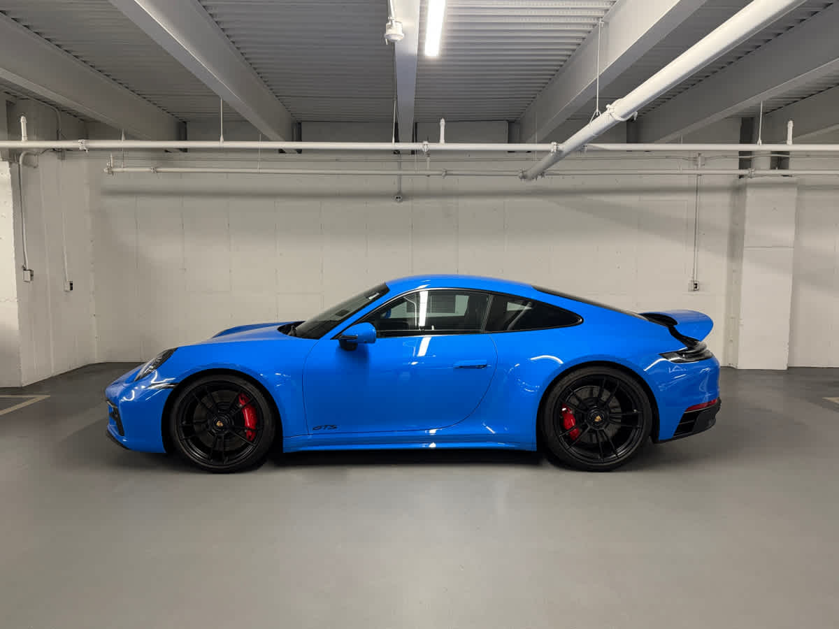 2023 Porsche 911 GTS photo 2