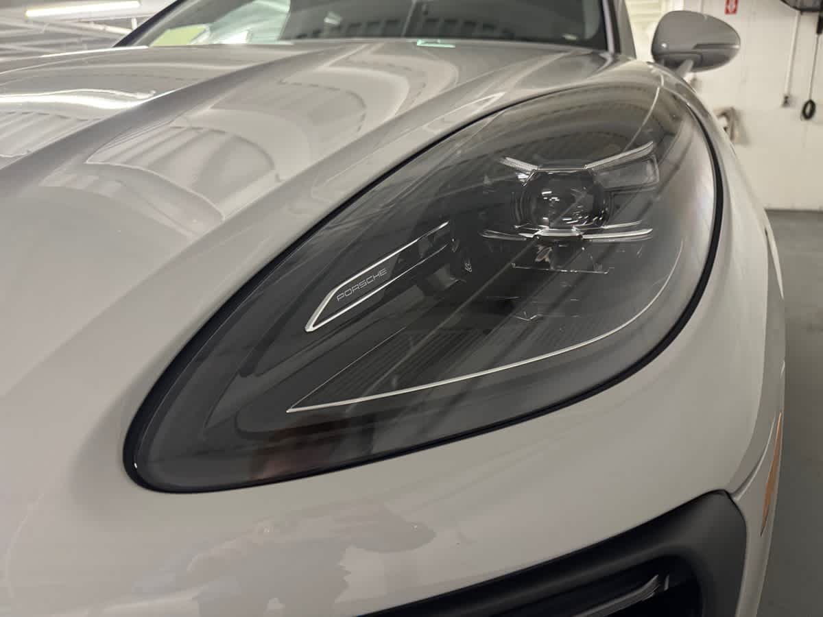 new 2026 Porsche Macan car