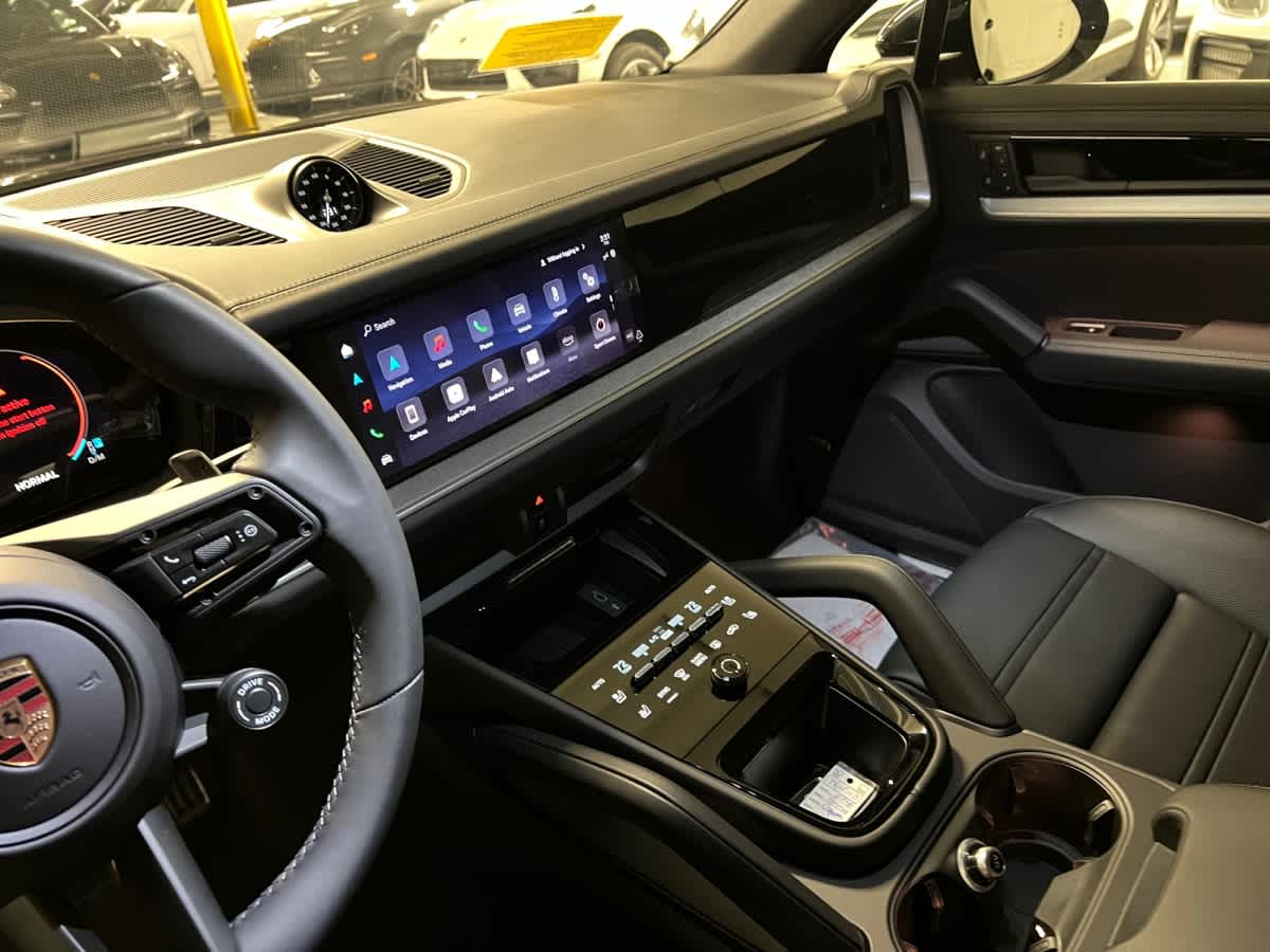 new 2026 Porsche Cayenne car