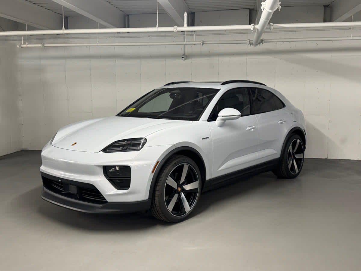 new 2026 Porsche Macan car