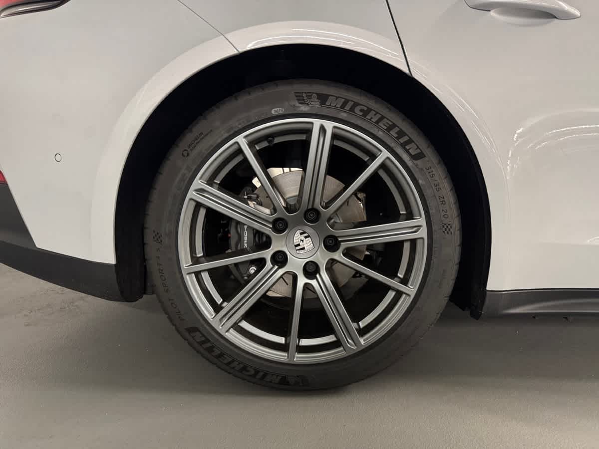 new 2026 Porsche Panamera car
