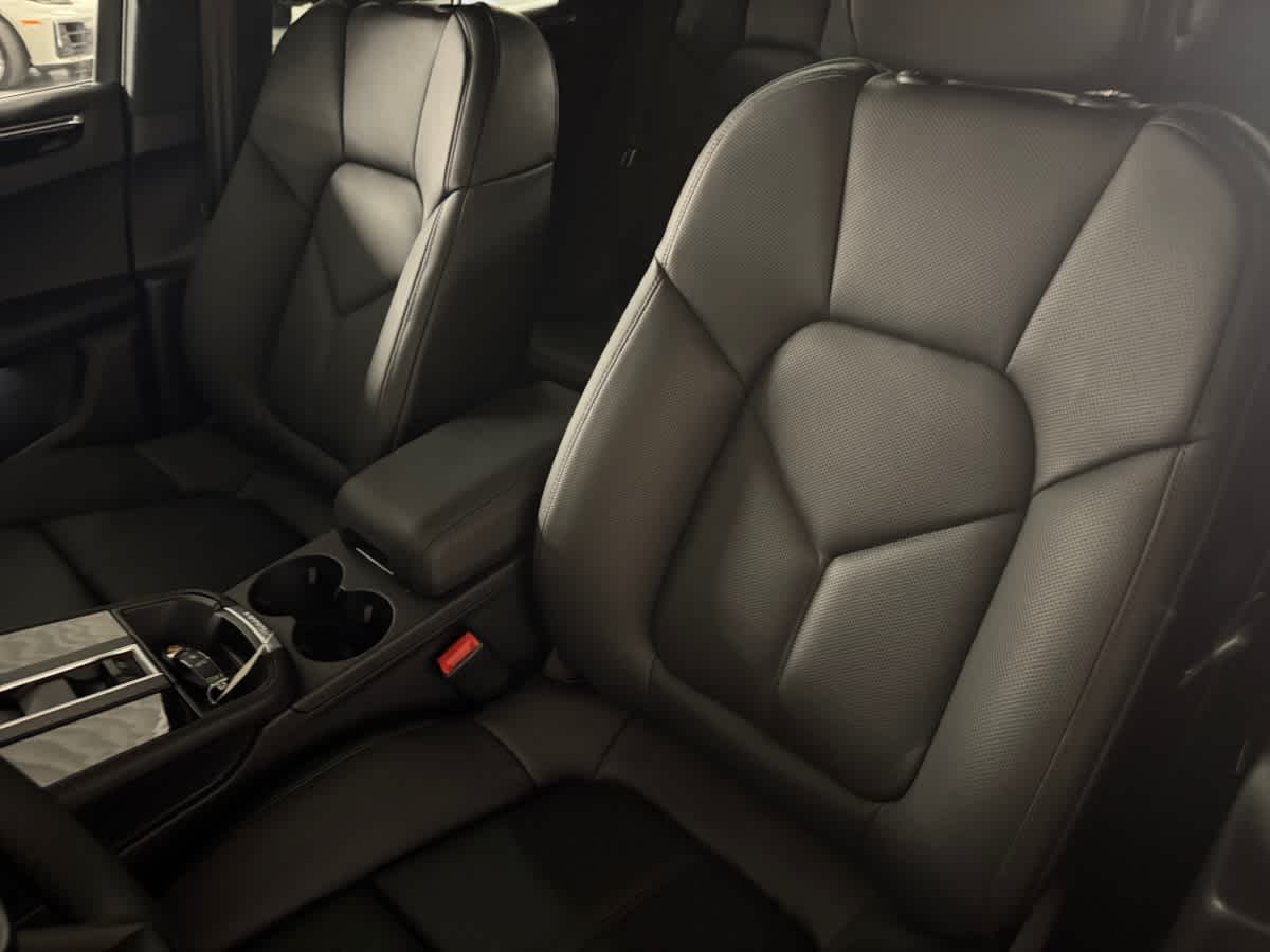 new 2026 Porsche Macan car