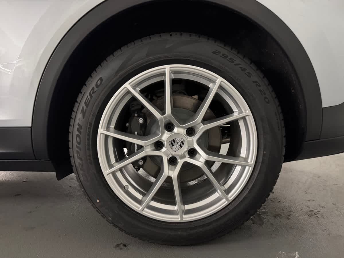 new 2026 Porsche Cayenne car