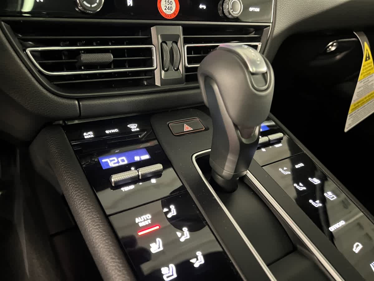 new 2026 Porsche Macan car