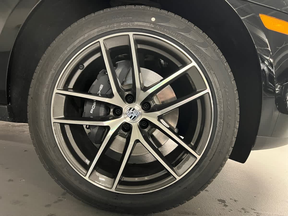 new 2026 Porsche Macan car