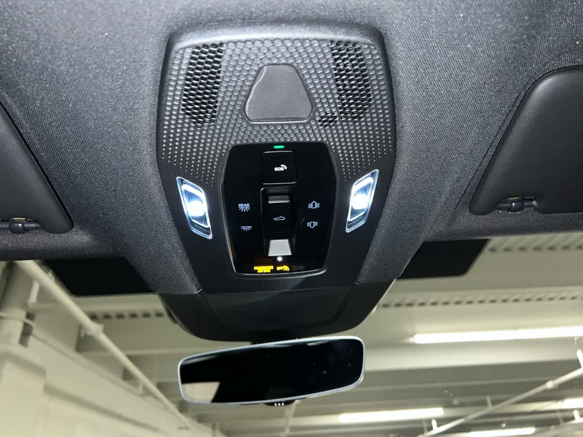 new 2026 Porsche Macan car