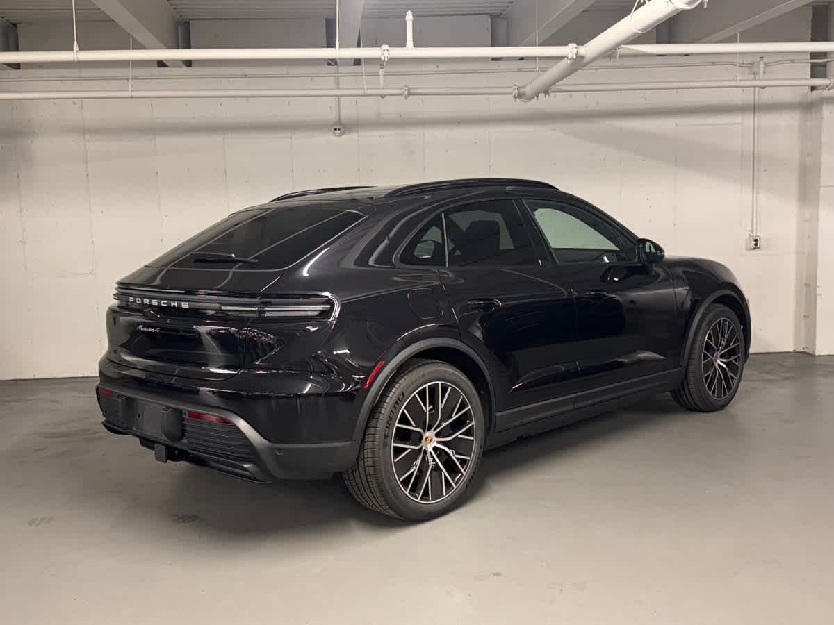 new 2026 Porsche Macan car