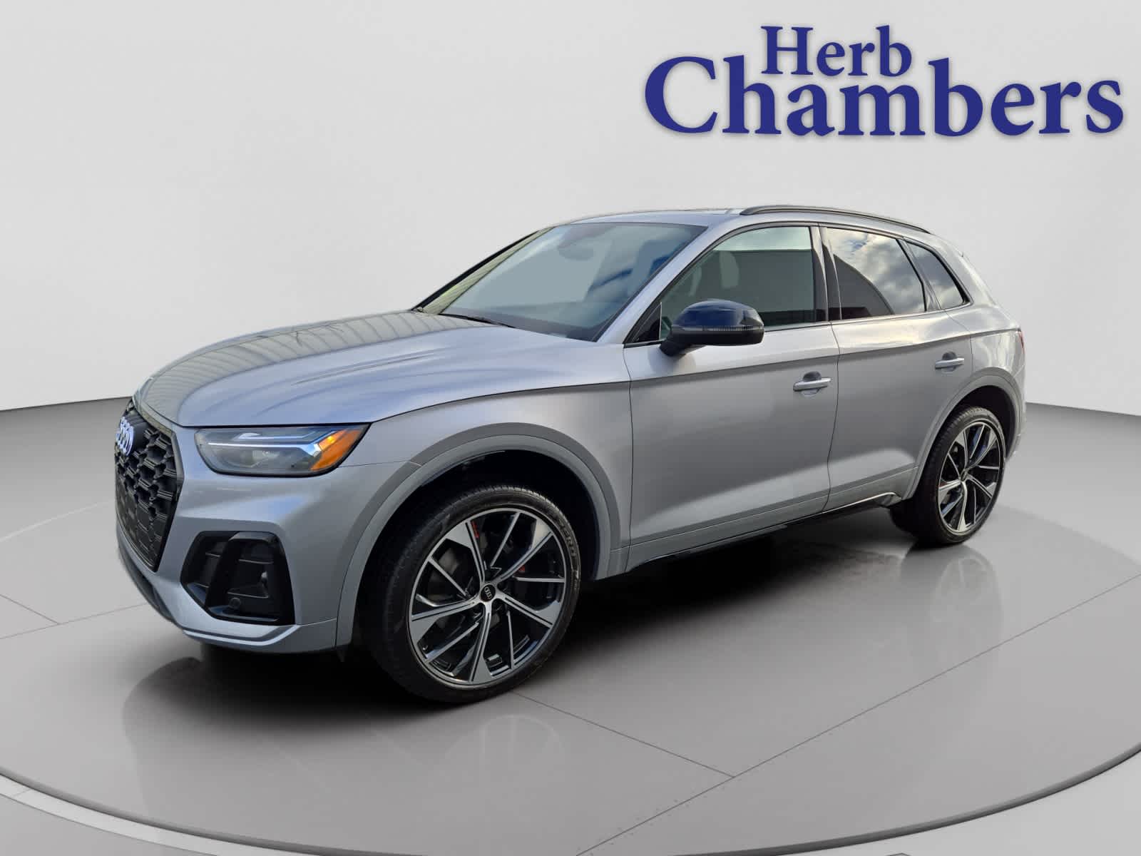 used 2024 Audi SQ5 car, priced at $46,998