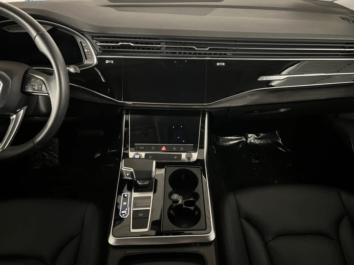 used 2022 Audi Q7 car, priced at $33,797
