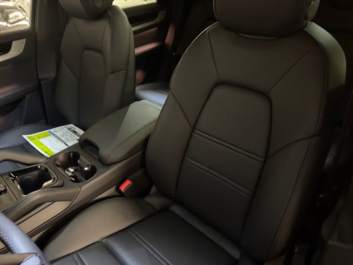 new 2026 Porsche Cayenne car