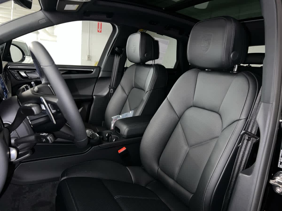 new 2026 Porsche Macan car