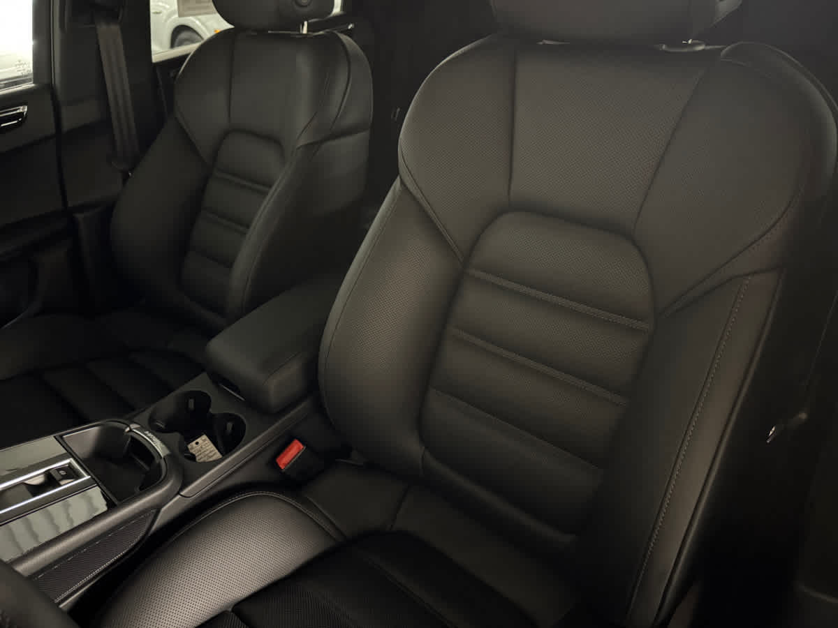 new 2026 Porsche Macan car