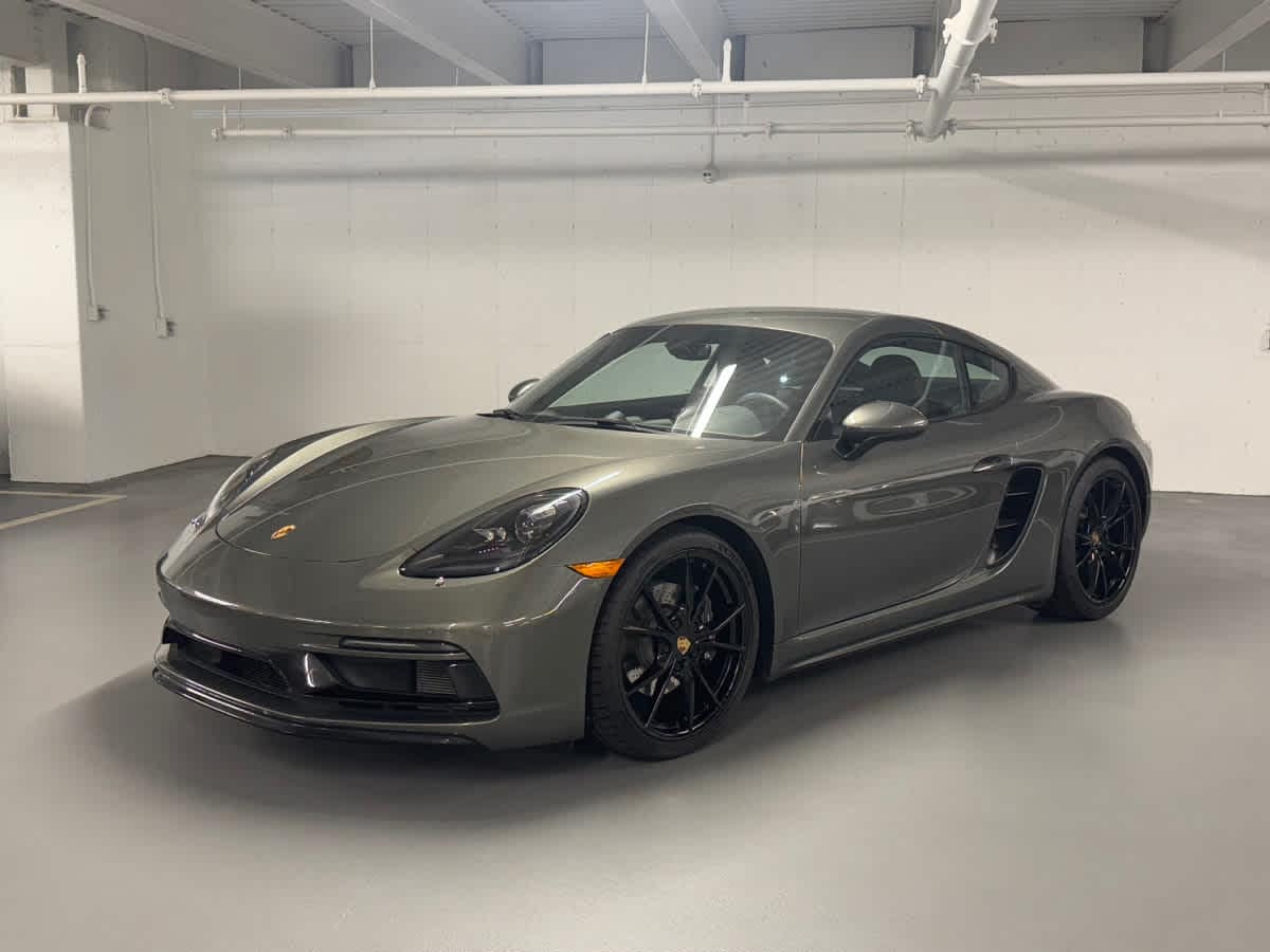 new 2025 Porsche 718 Cayman car