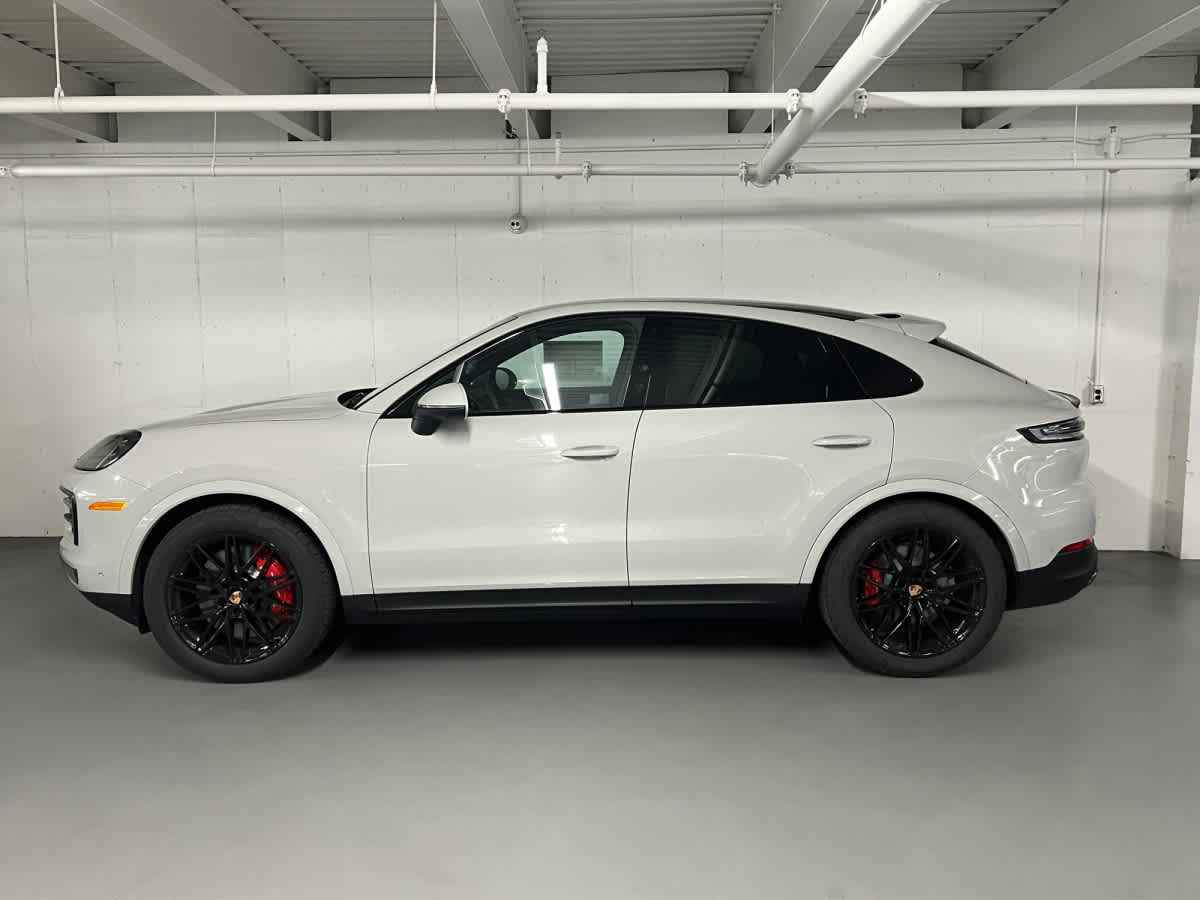 new 2026 Porsche Cayenne car