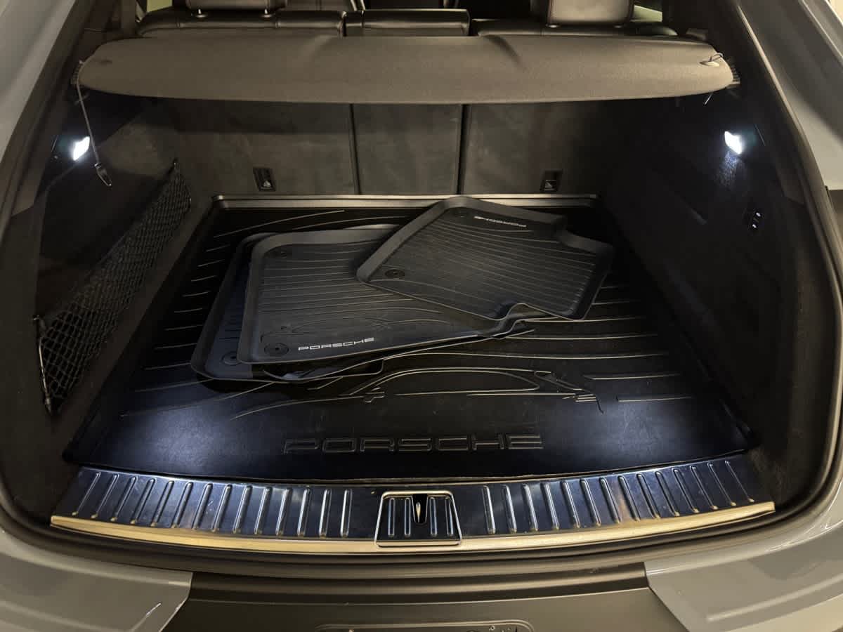 used 2022 Porsche Cayenne car, priced at $139,998