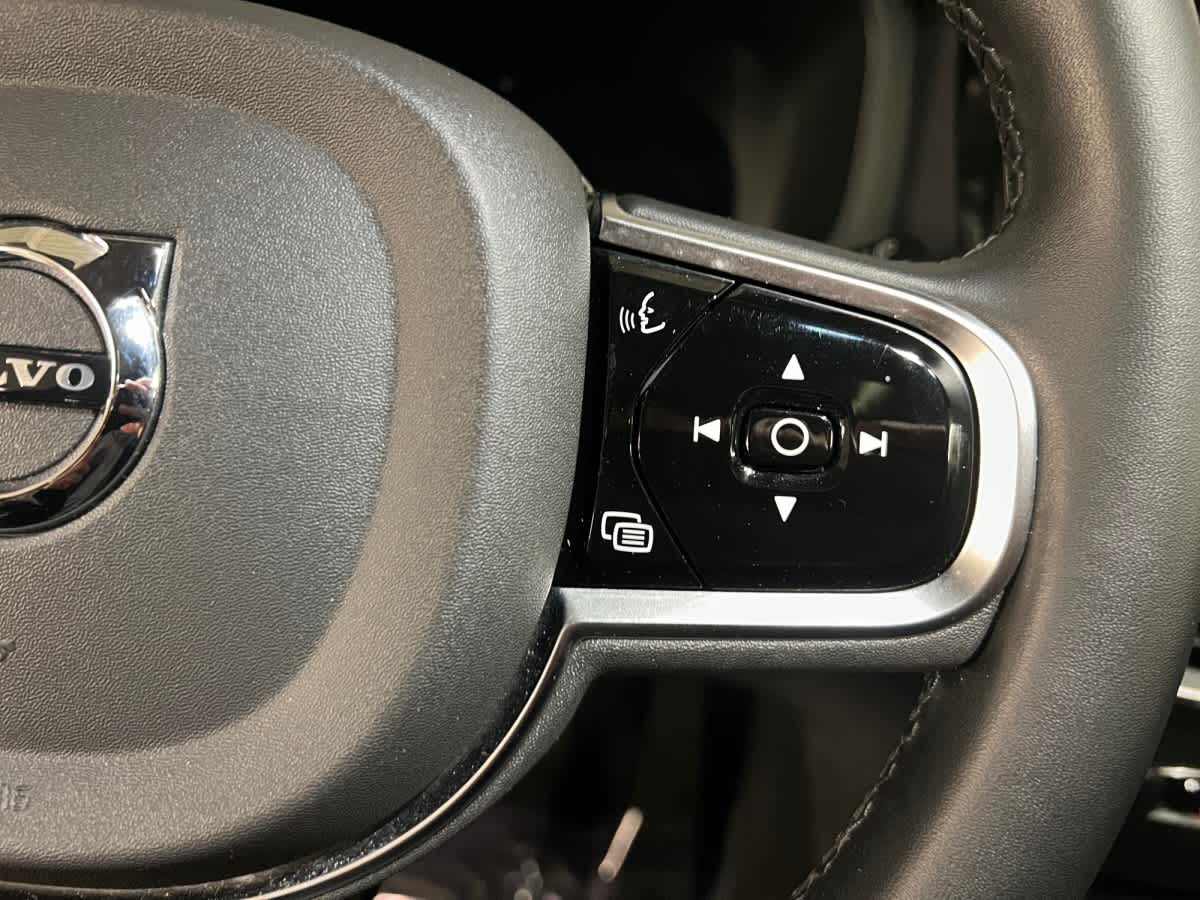 used 2025 Volvo V60 Cross Country car, priced at $37,997