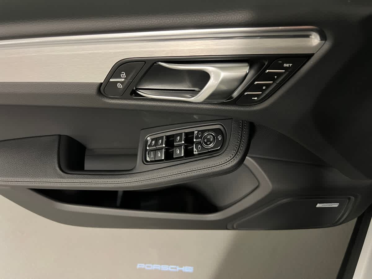 new 2026 Porsche Macan car