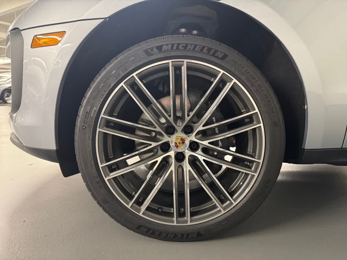 new 2026 Porsche Macan car