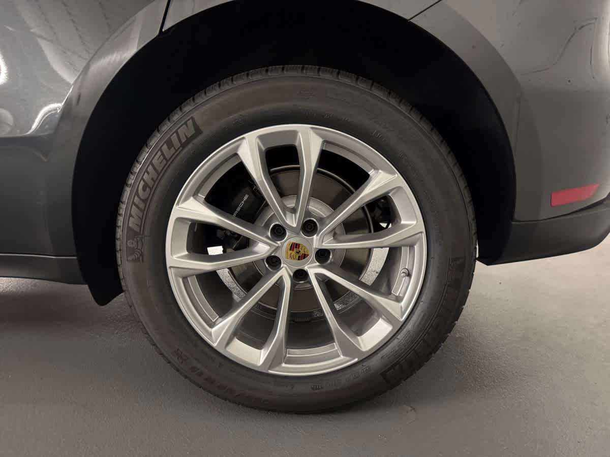 new 2026 Porsche Macan car