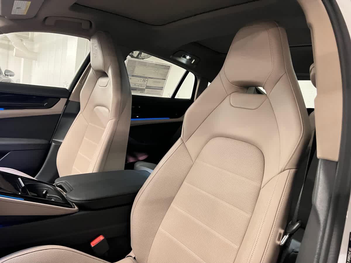 new 2026 Porsche Panamera car
