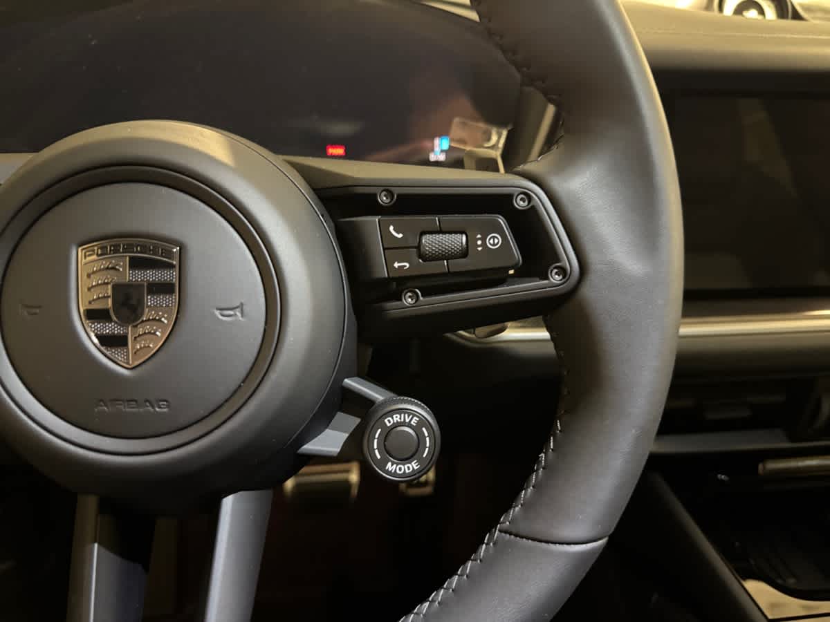 new 2025 Porsche Cayenne car