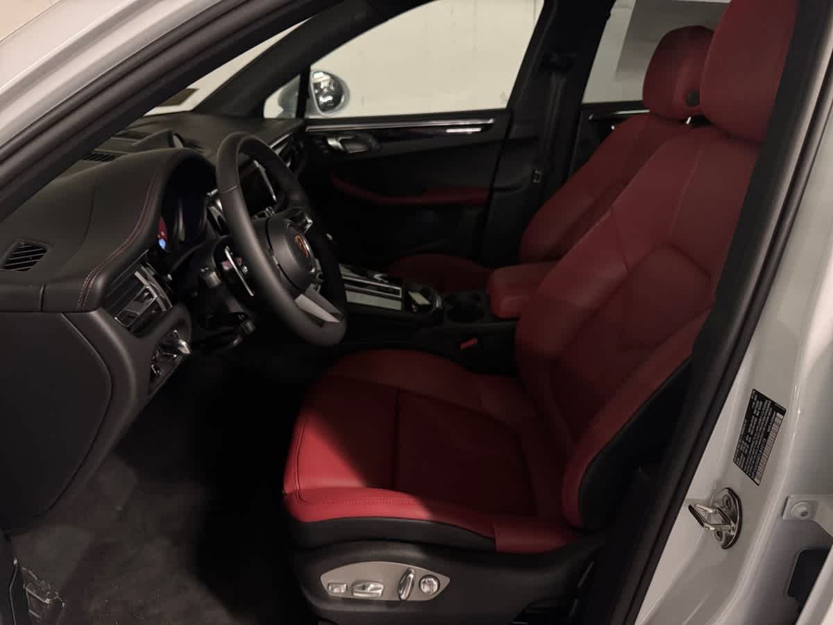 new 2026 Porsche Macan car