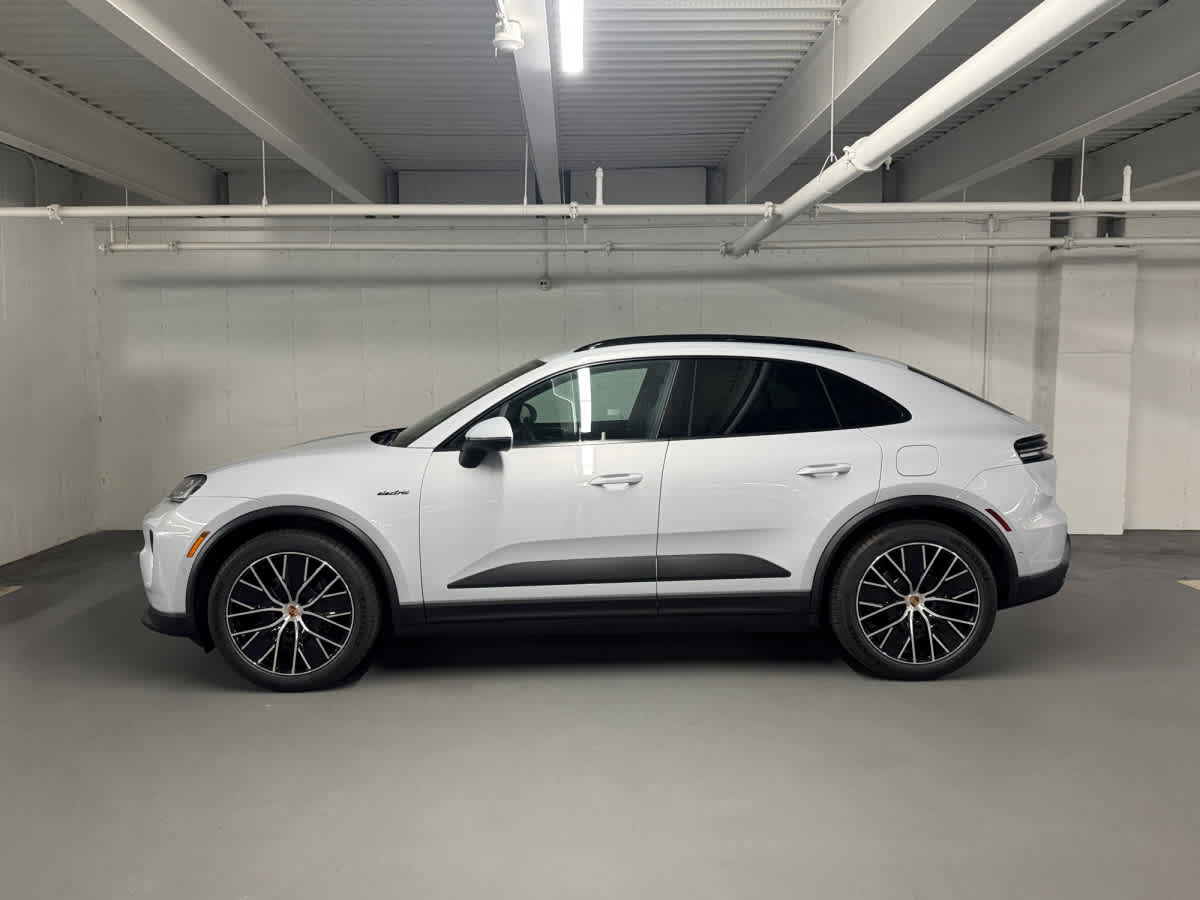 new 2026 Porsche Macan car