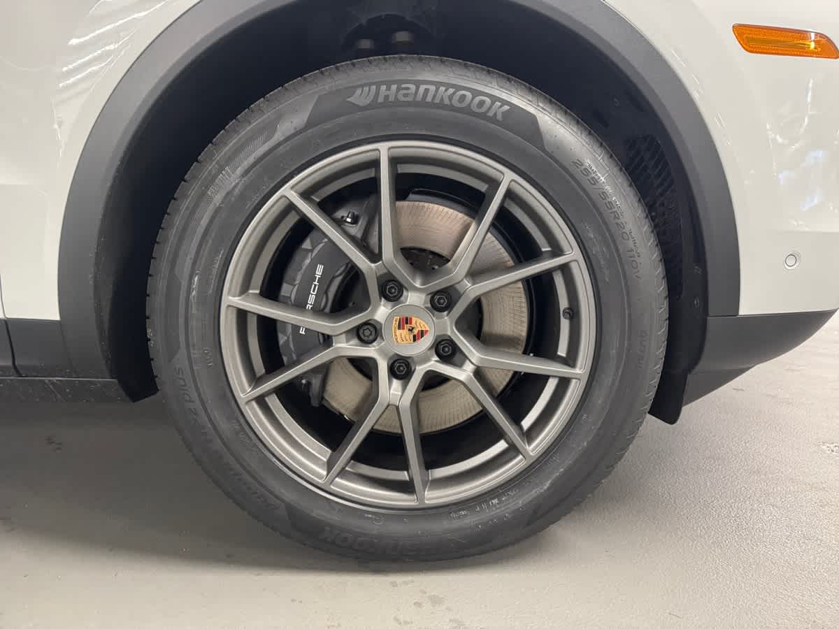 new 2026 Porsche Cayenne car