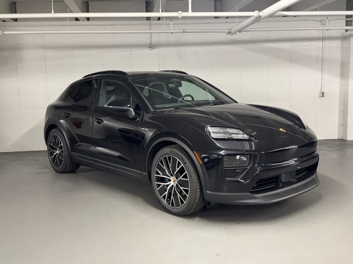 new 2026 Porsche Macan car