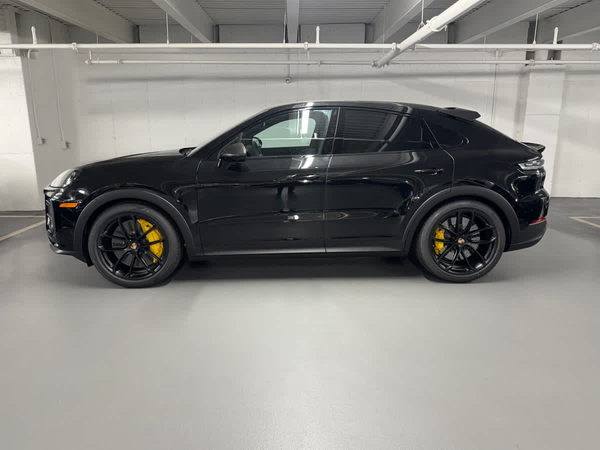 new 2025 Porsche Cayenne car