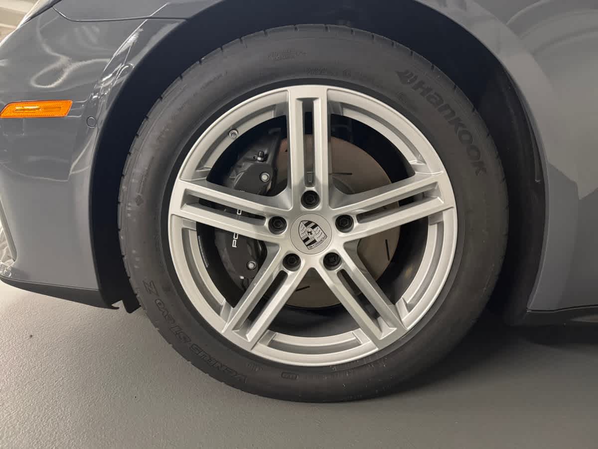 new 2025 Porsche Panamera car