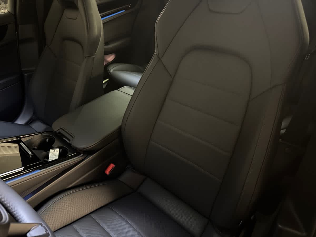 new 2026 Porsche Panamera car