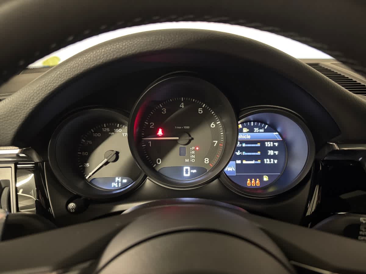 new 2026 Porsche Macan car