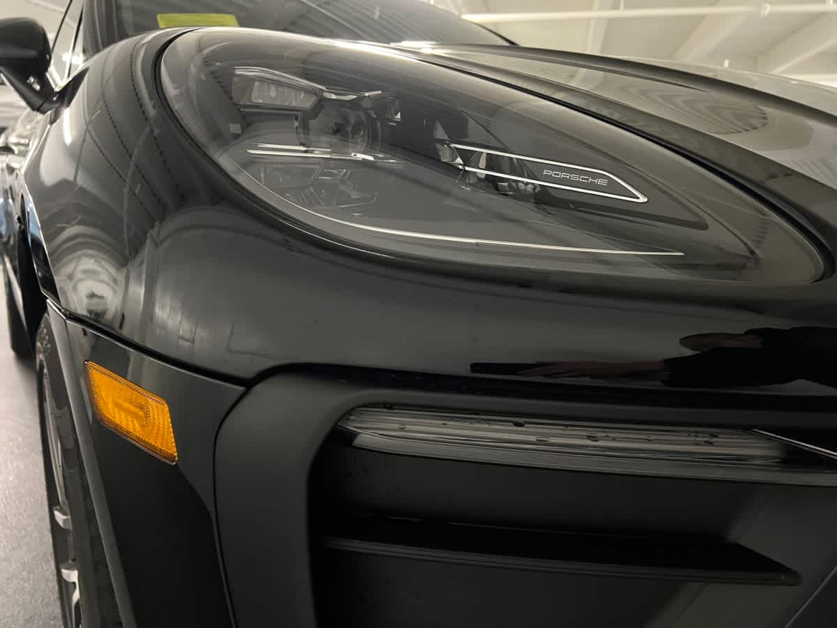 new 2026 Porsche Macan car