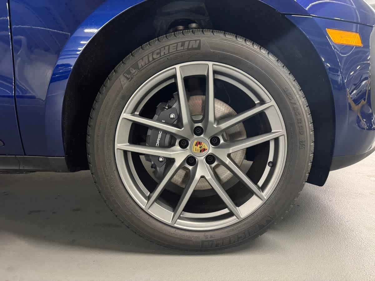 new 2026 Porsche Macan car