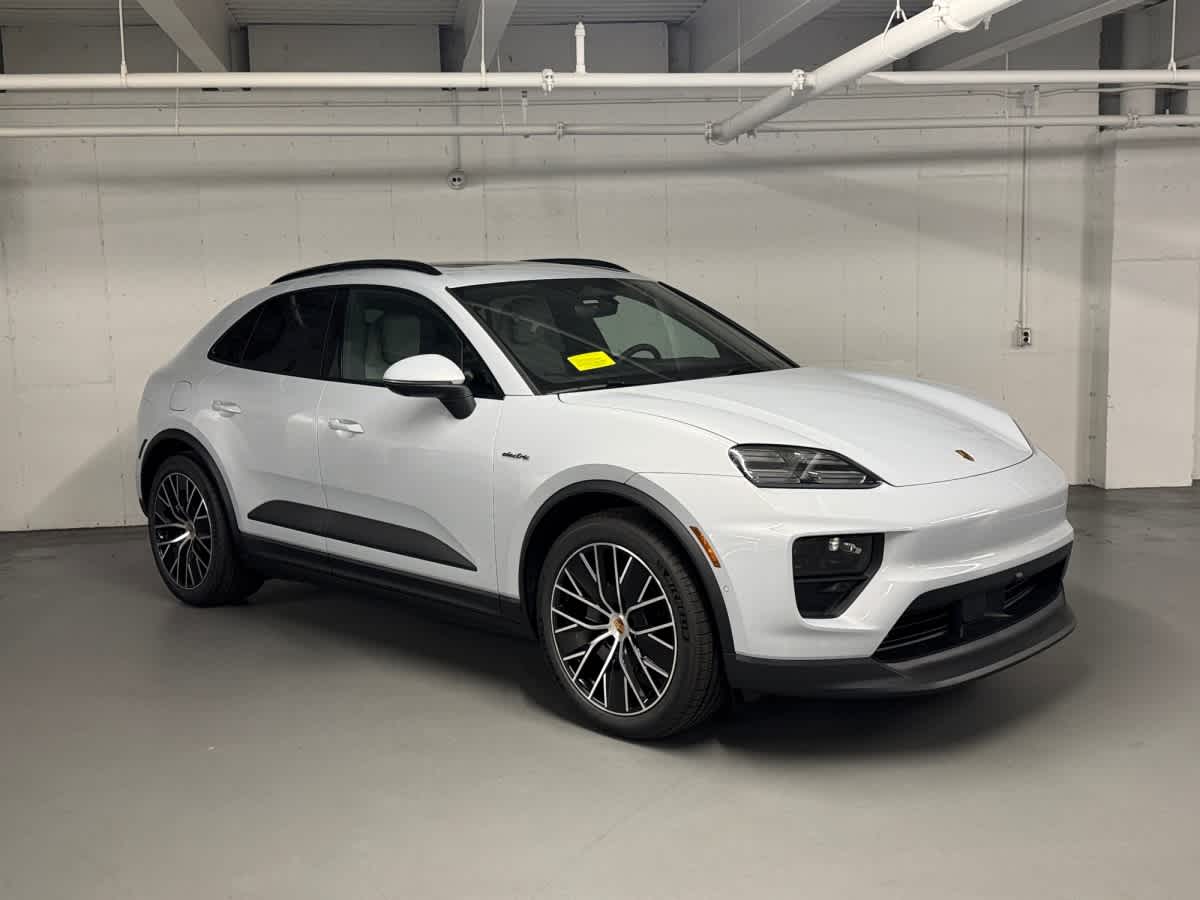 new 2026 Porsche Macan car