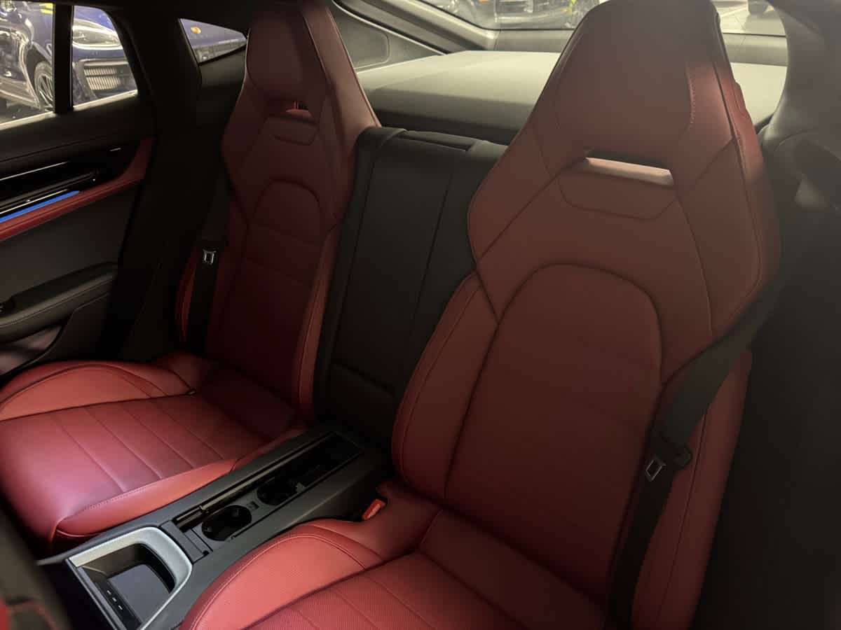 new 2025 Porsche Panamera car