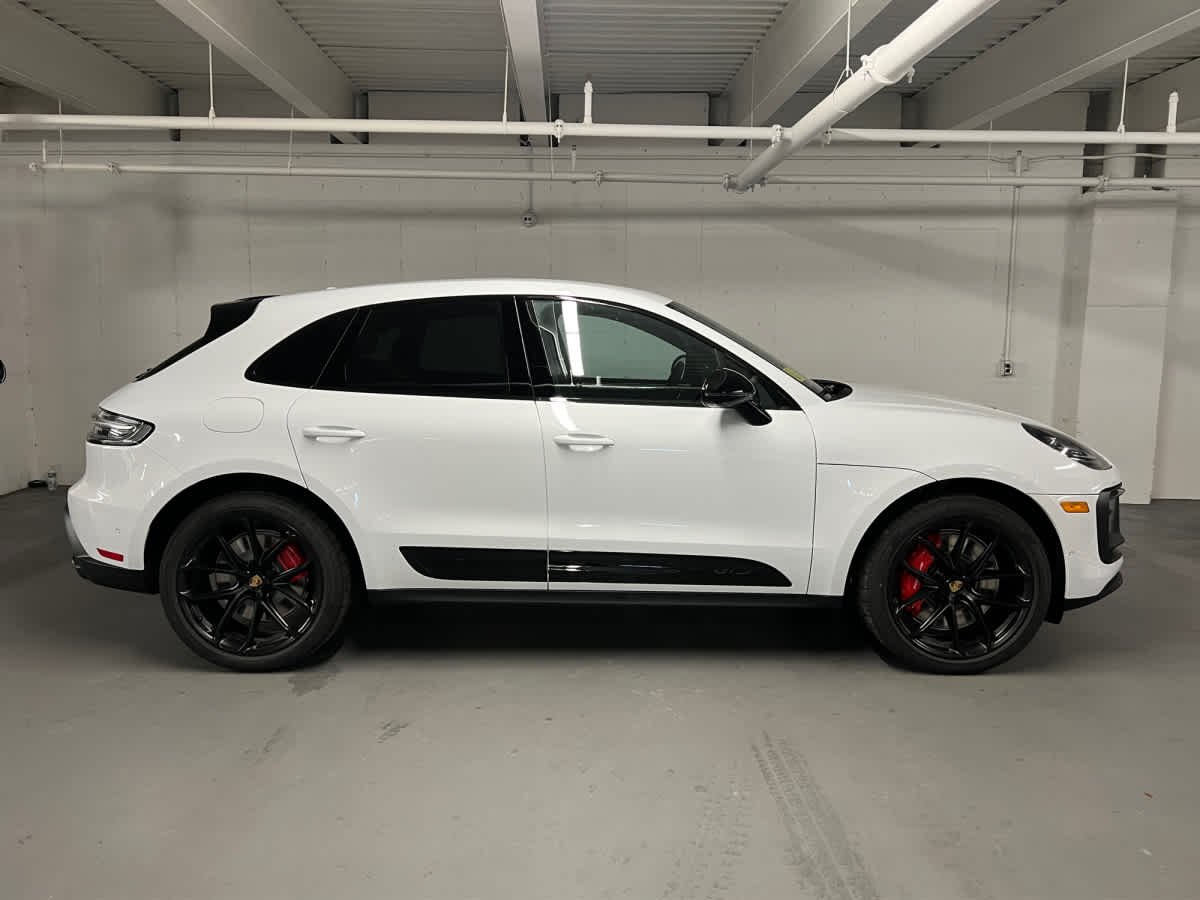 2025 Porsche Macan GTS - Photo 12