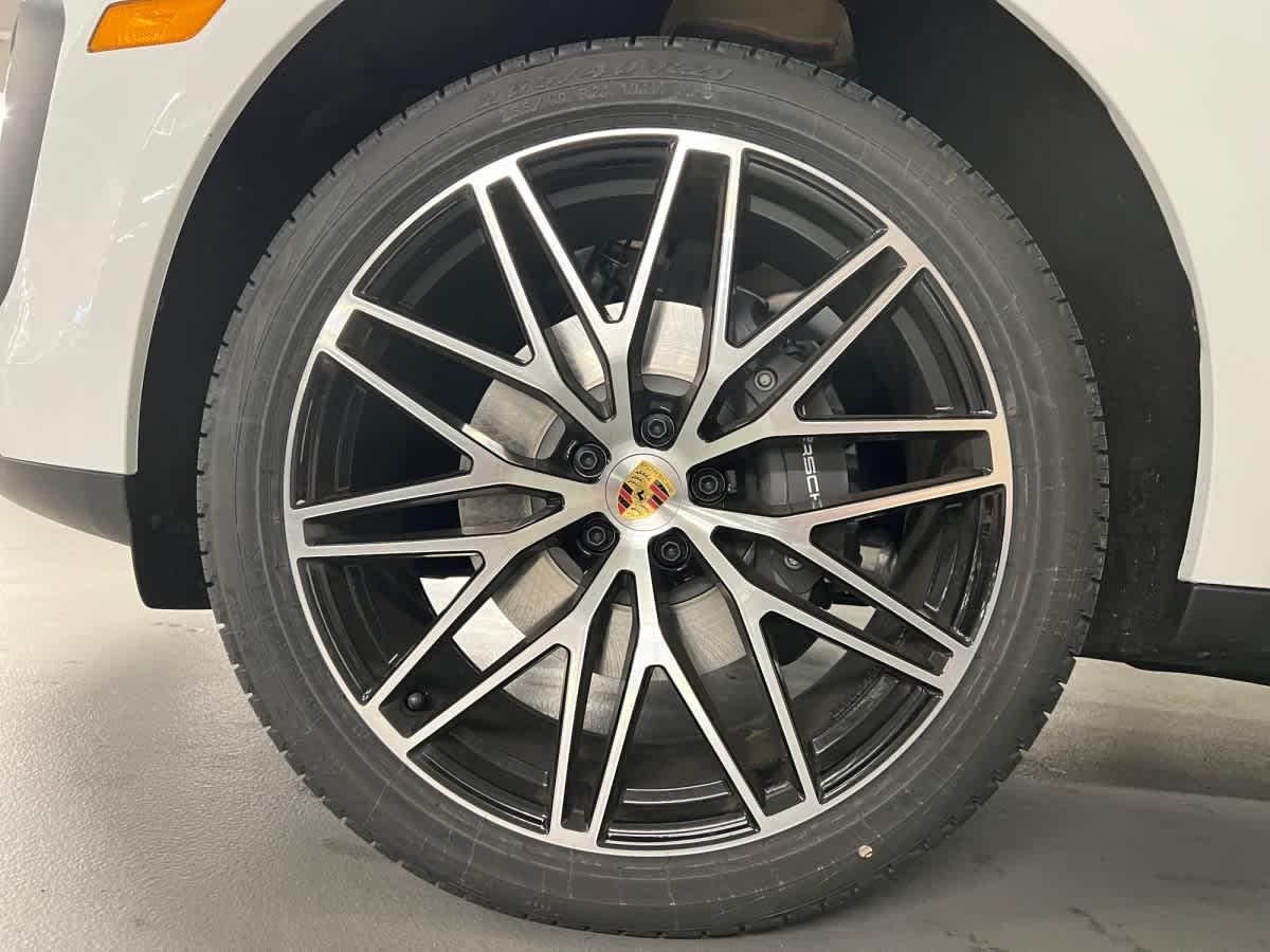 new 2026 Porsche Macan car