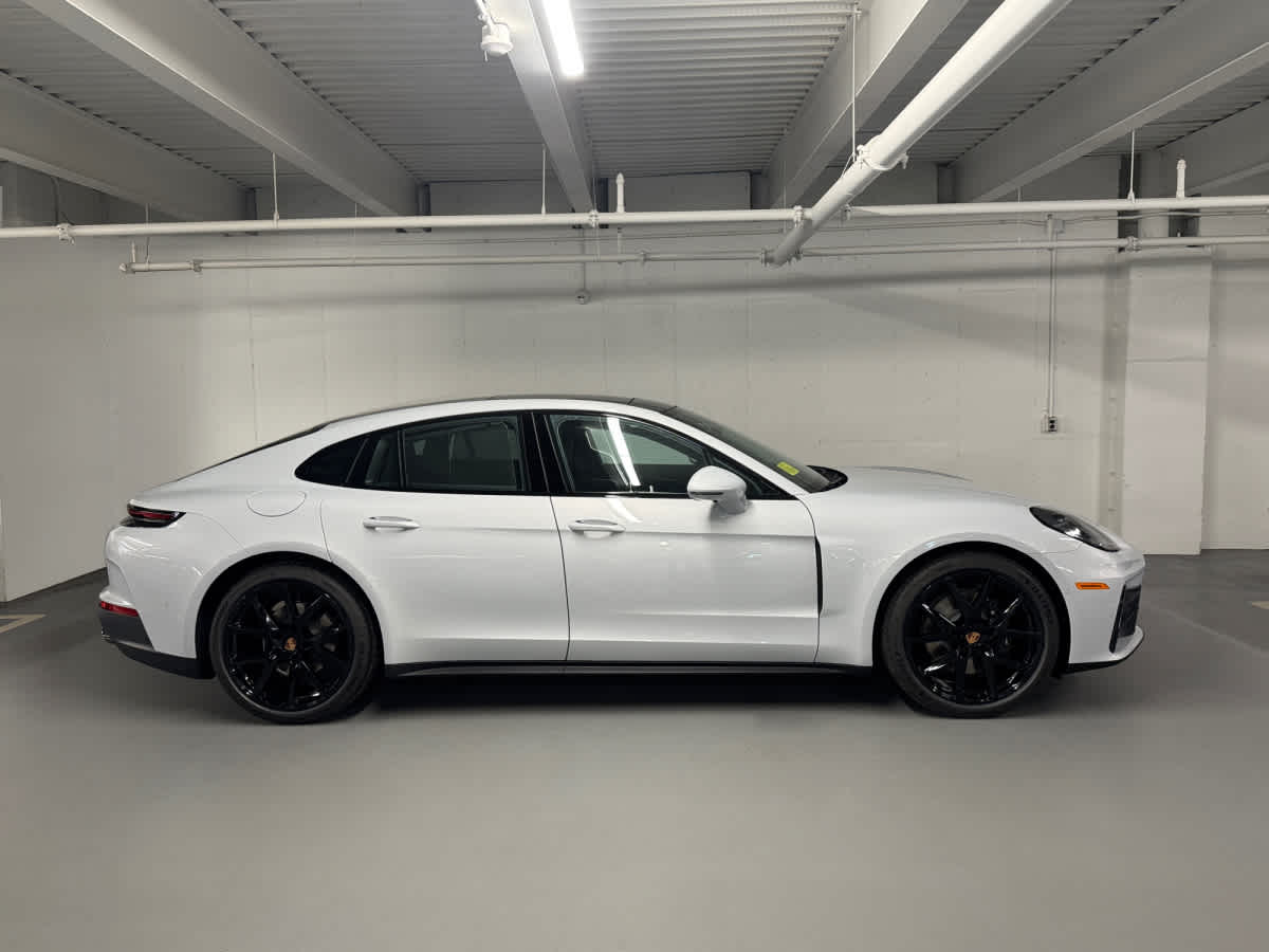 new 2026 Porsche Panamera car