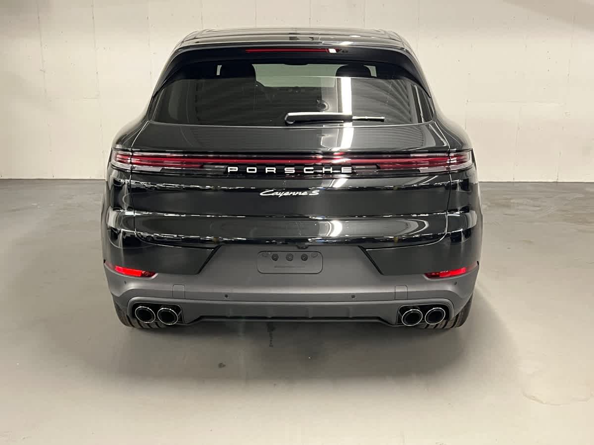 new 2026 Porsche Cayenne car